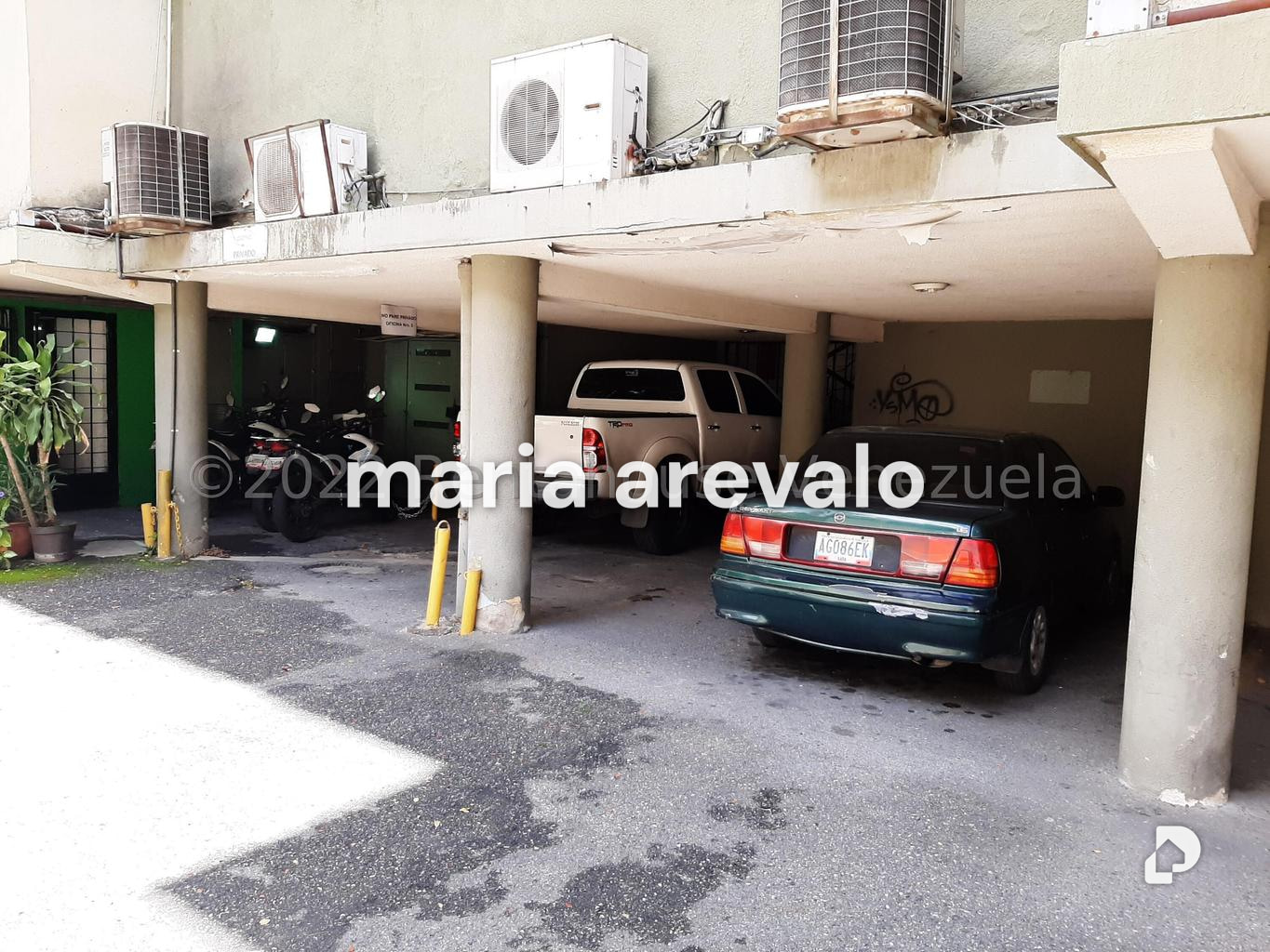 Oficina en Las Mercedes, Caracas – 18
