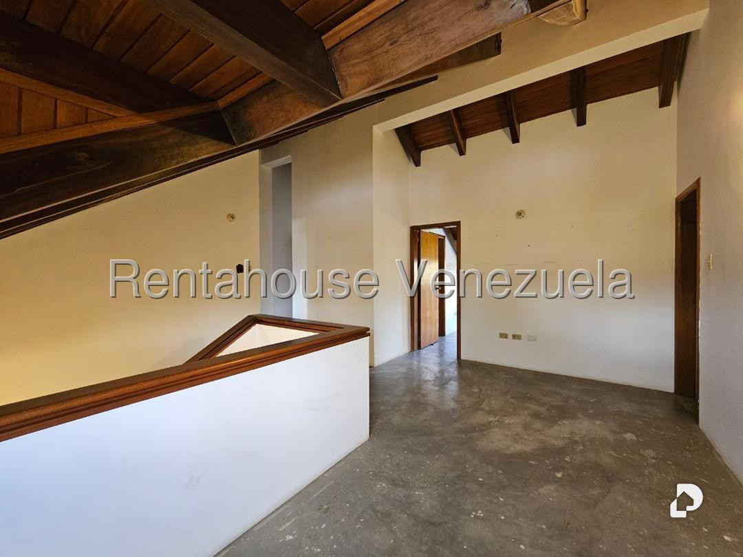 Casa en Lomas de La Lagunita, Caracas – 22
