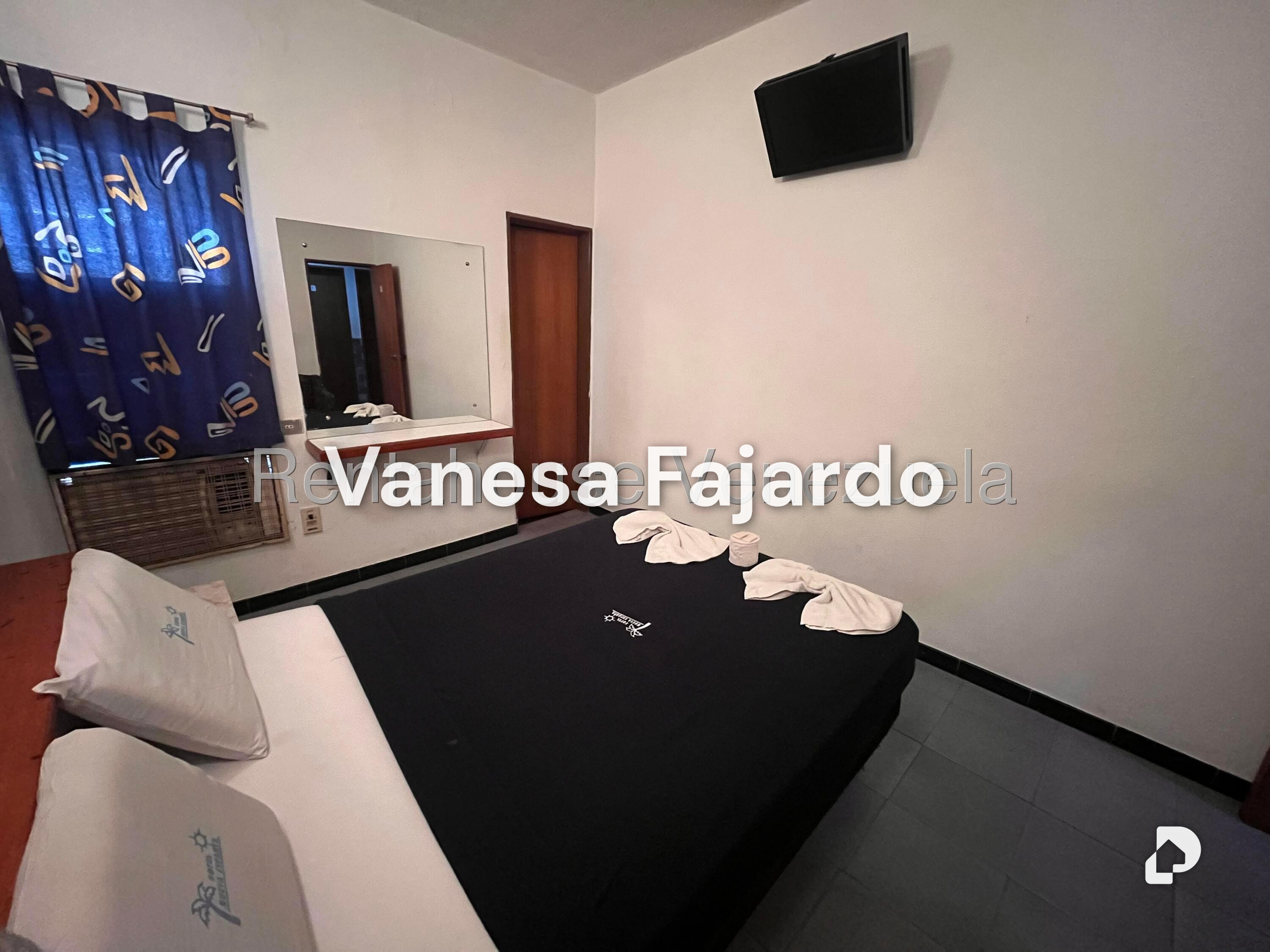 Building in Sabana Grande, Caracas – 23