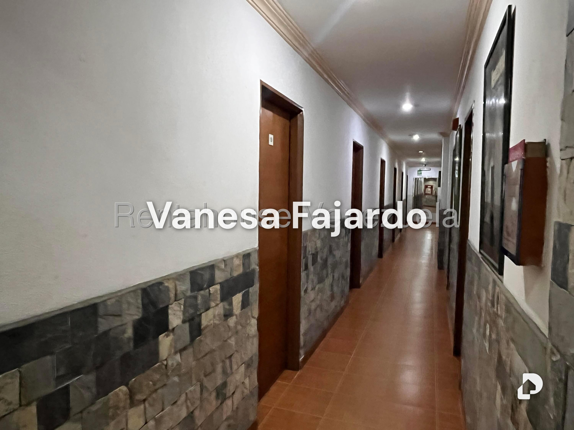 Building in Sabana Grande, Caracas – 5
