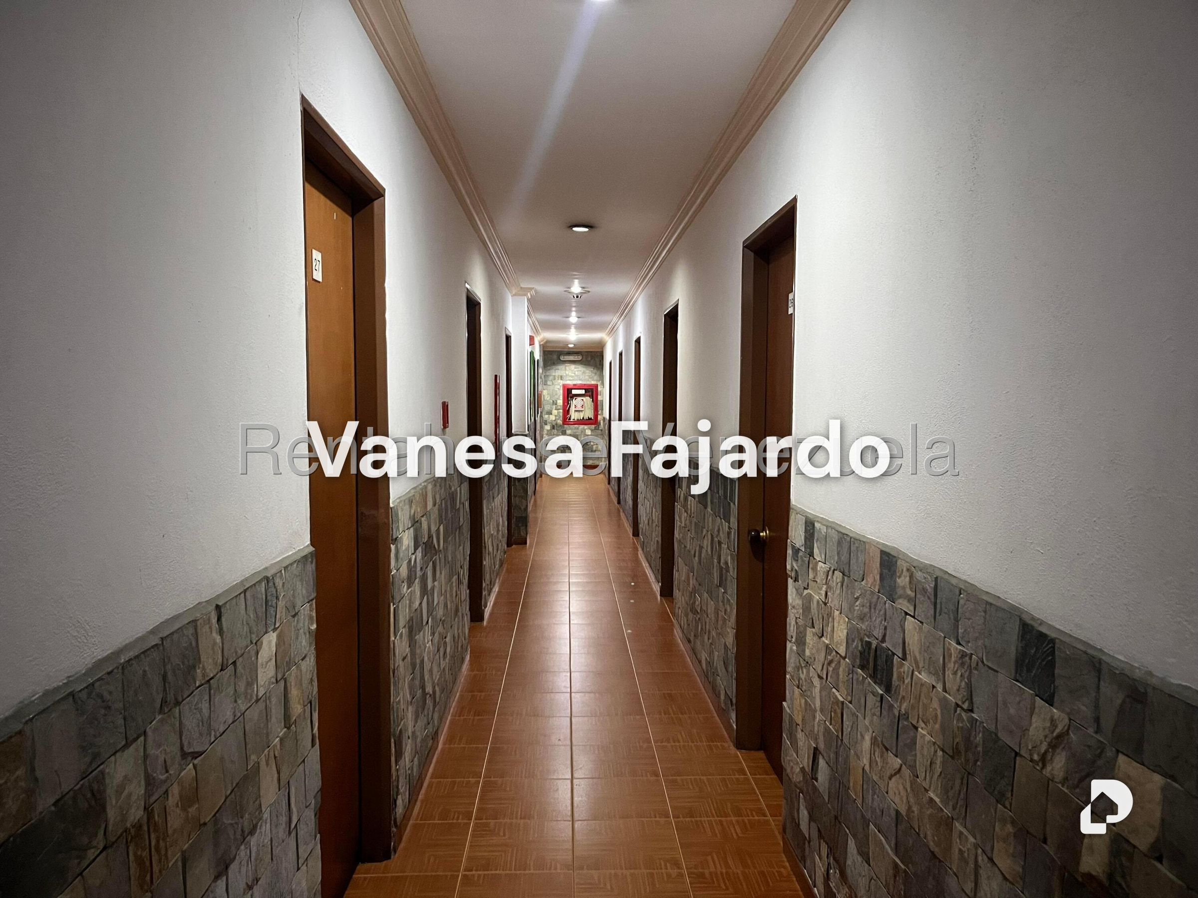 Building in Sabana Grande, Caracas – 10
