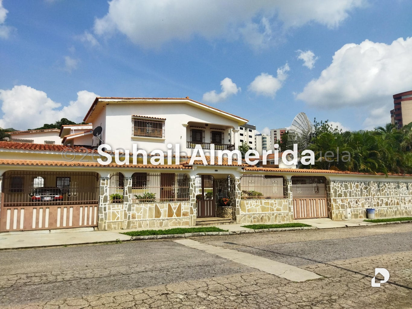 Casa en Valles de Camoruco, Valencia