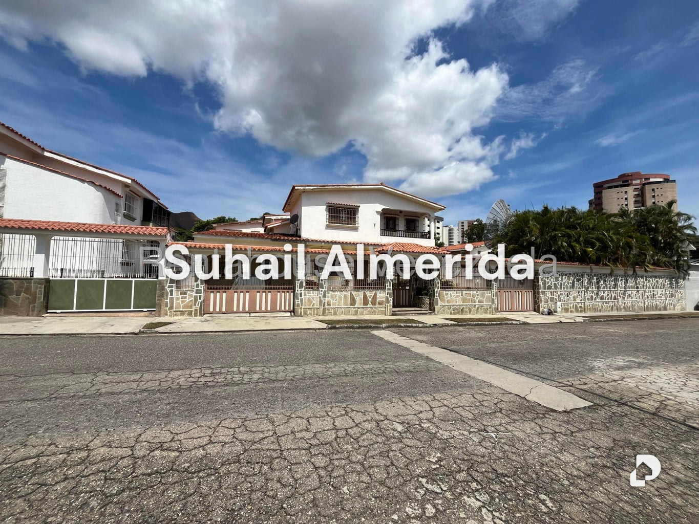 Casa en Valles de Camoruco, Valencia