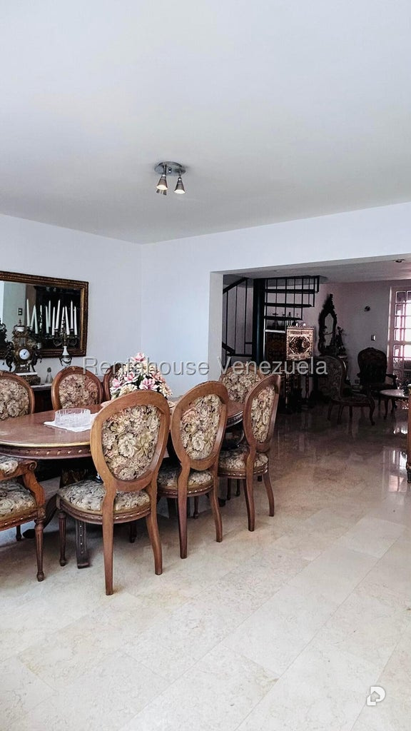Casa en Lomas de Chuao, Caracas