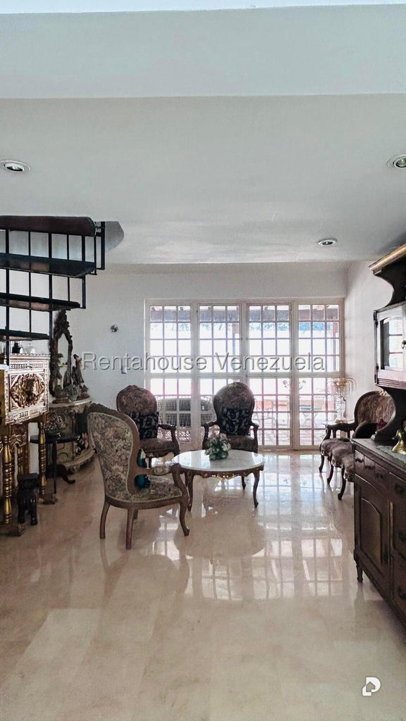 Casa en Lomas de Chuao, Caracas
