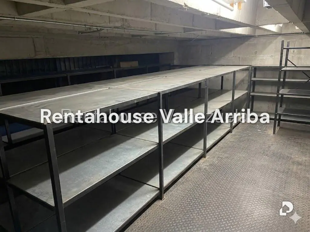 Local comercial en Macaracuay, Caracas – 16