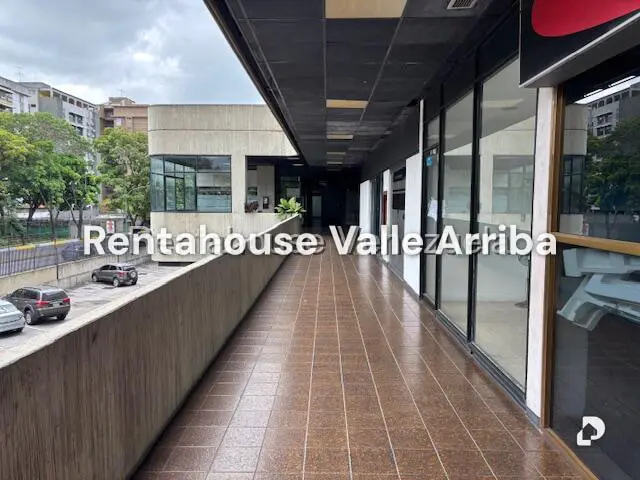 Local comercial en Macaracuay, Caracas – 13