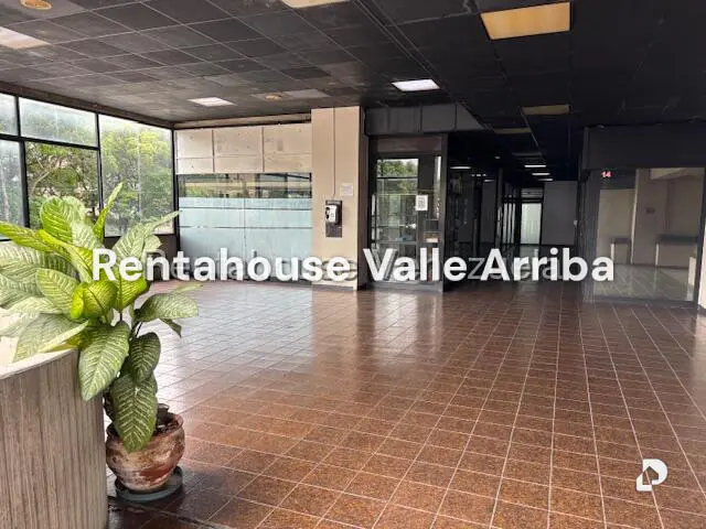 Local comercial en Macaracuay, Caracas – 3
