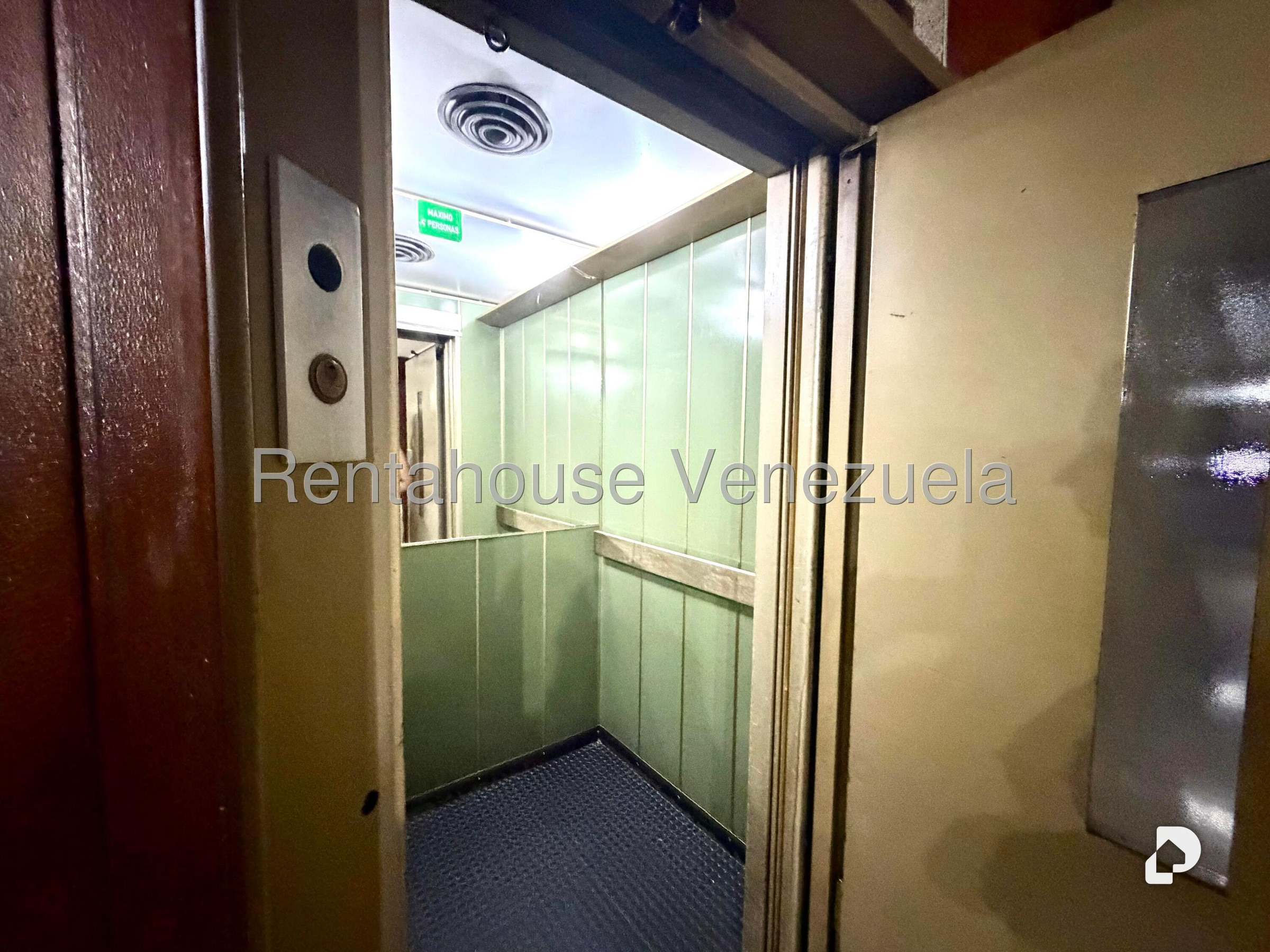 Apartamento en El Cafetal, Caracas – 2
