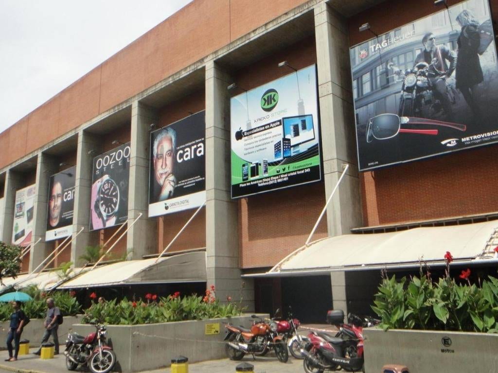 Local comercial en El Cafetal, Caracas - 1