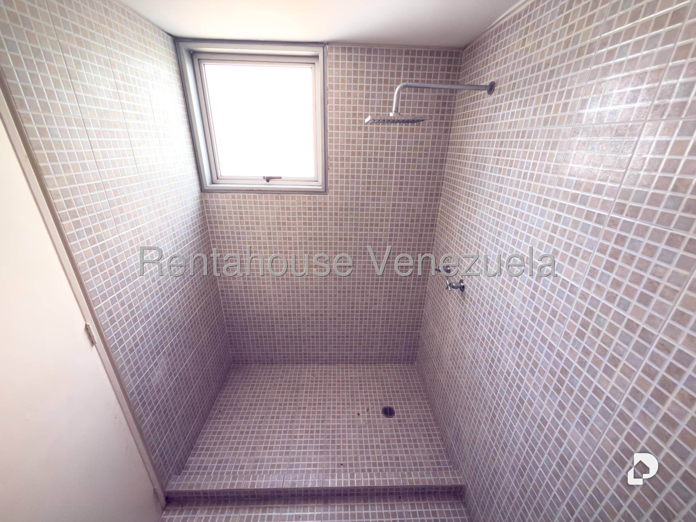 Apartamento en Los Dos Caminos, Caracas – 21