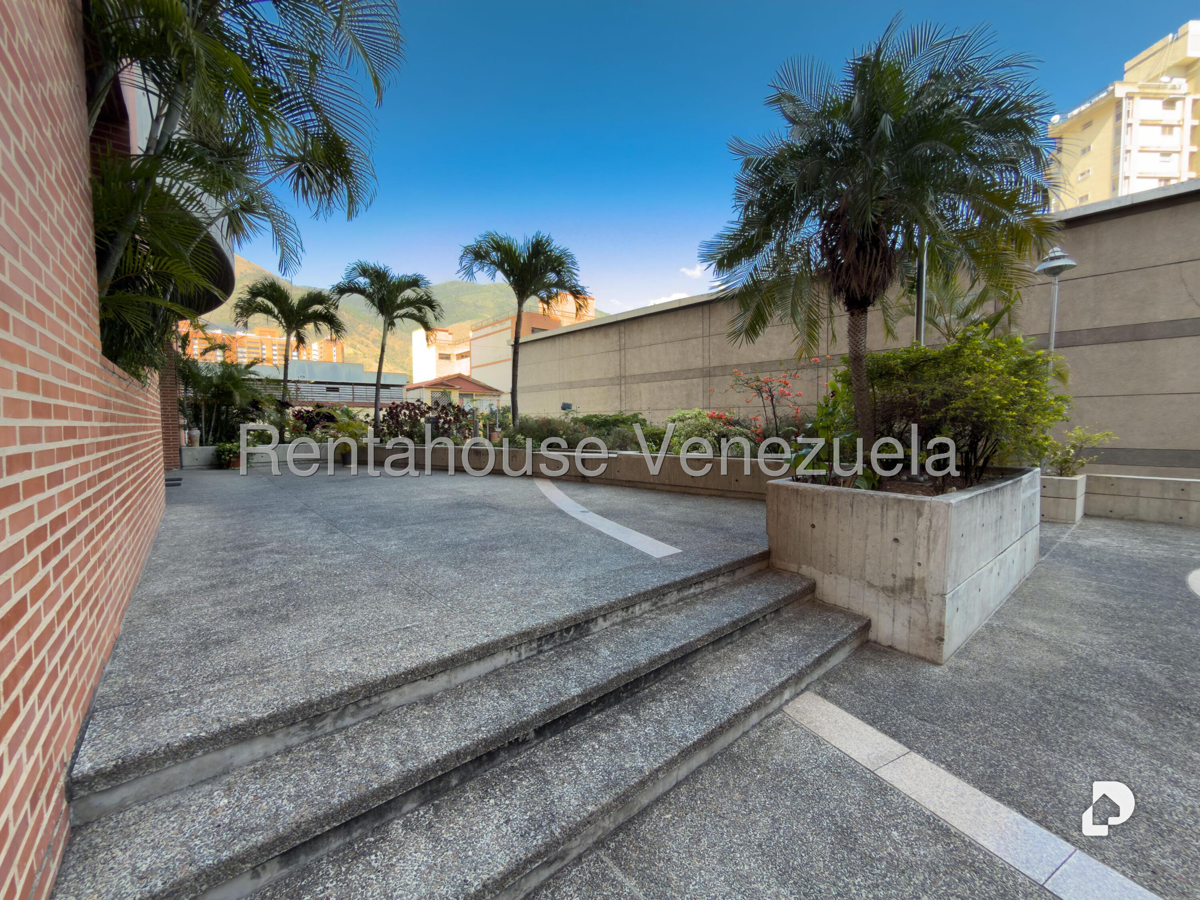 Apartamento en Los Dos Caminos, Caracas – 28