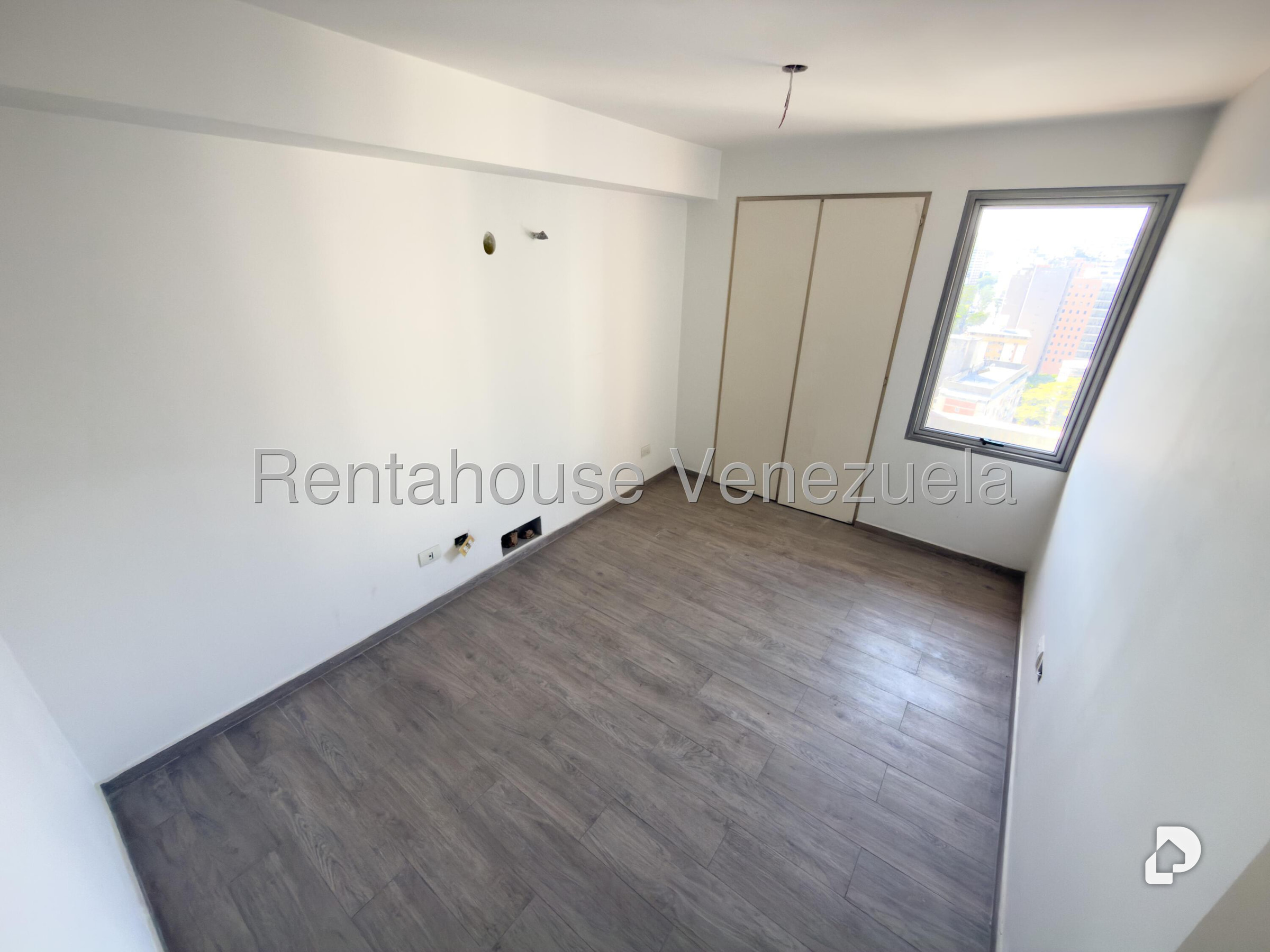 Apartamento en Los Dos Caminos, Caracas – 22