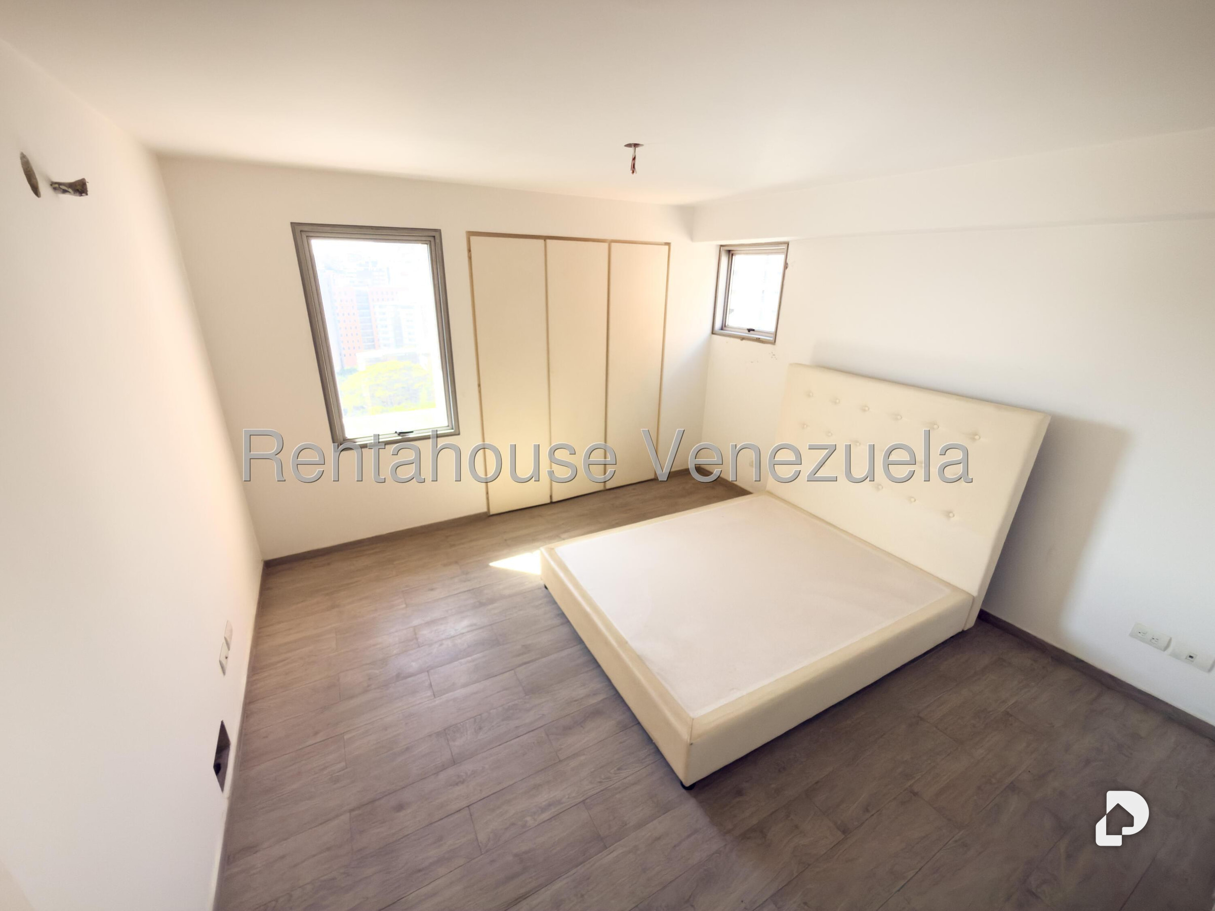 Apartamento en Los Dos Caminos, Caracas – 18