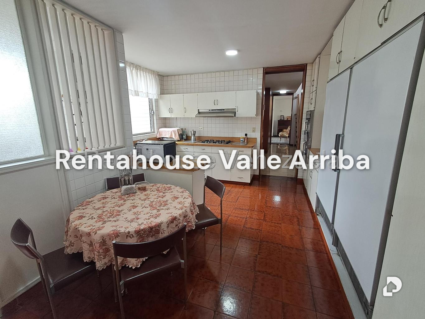 Apartamento en San Bernardino, Caracas – 24