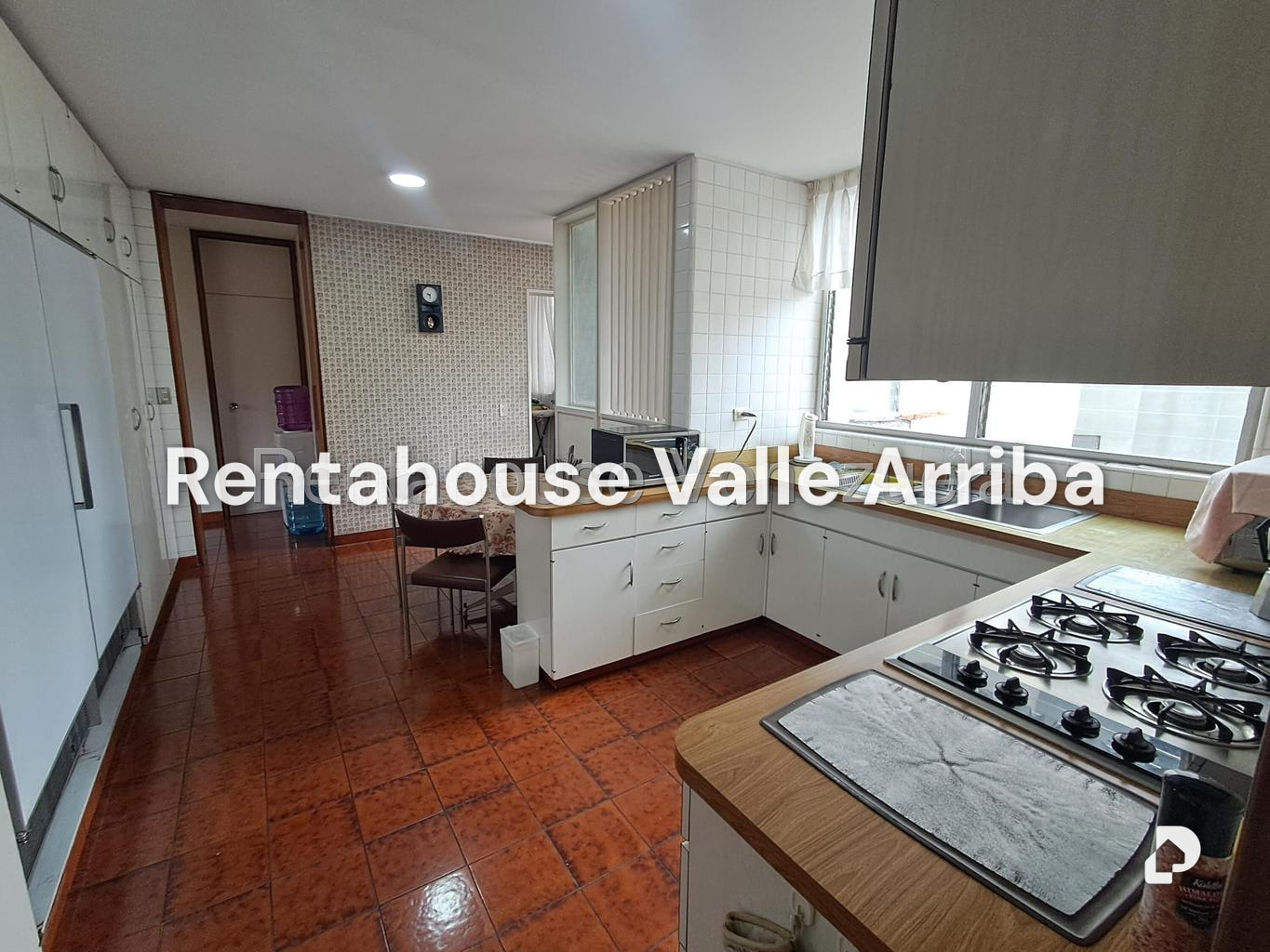 Apartamento en San Bernardino, Caracas – 22
