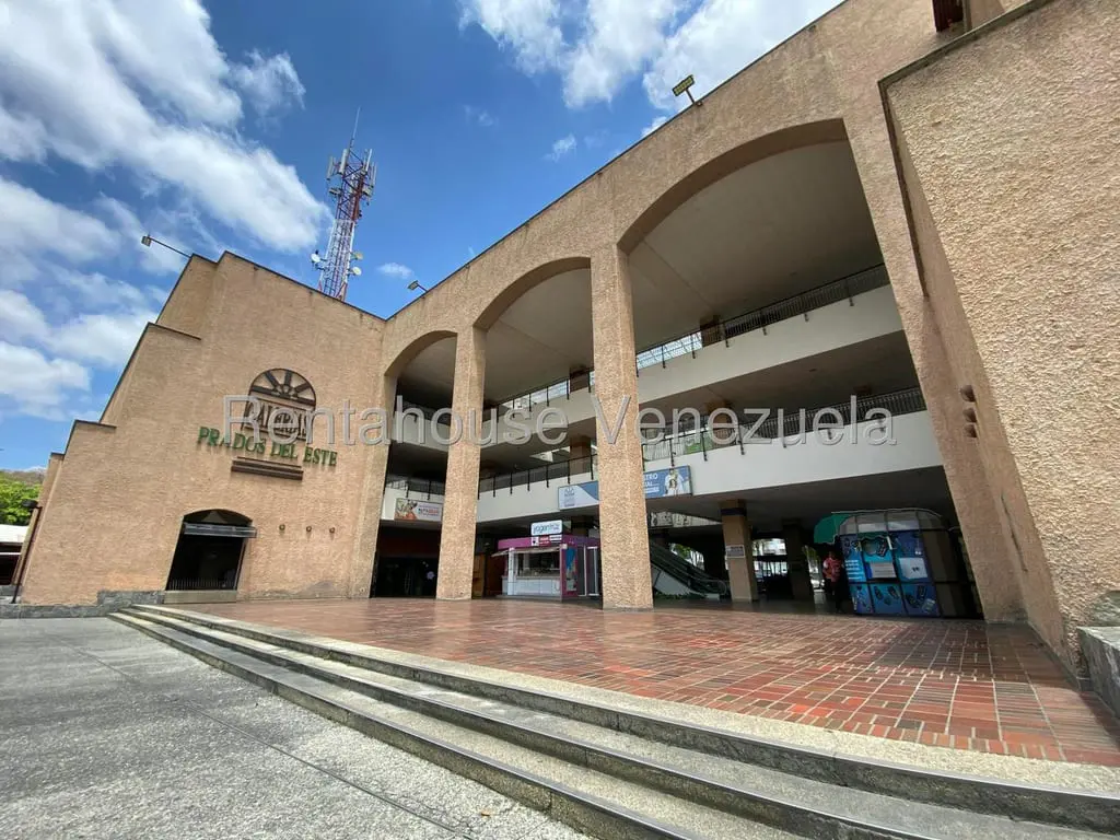 Commercial space in Prados del Este, Caracas - 1