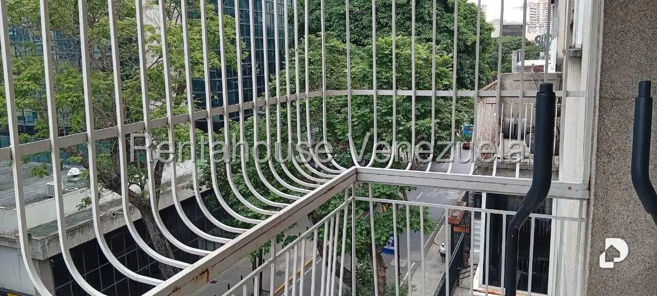 Apartamento en El Bosque, Caracas – 25