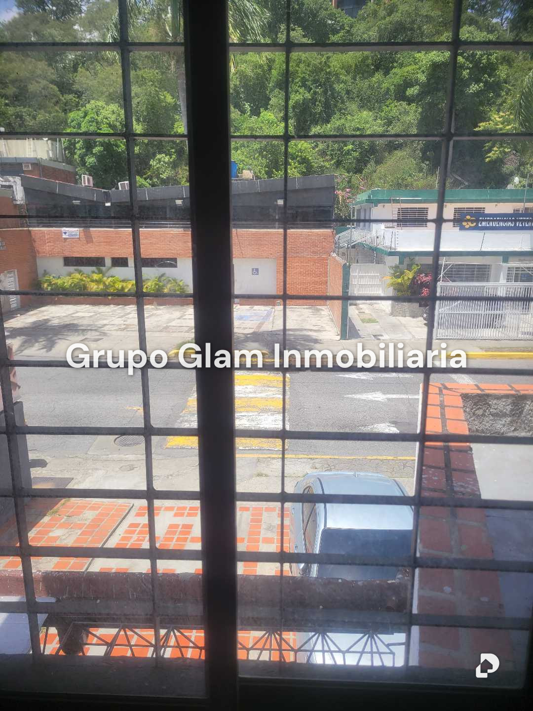 Local comercial en Chuao, Caracas – 13