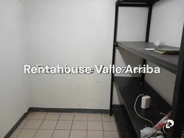 Local comercial en Parroquia La Candelaria, Caracas – 12