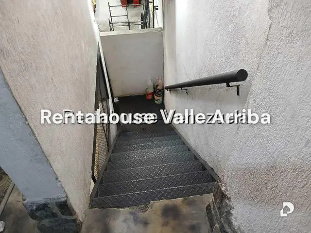 Local comercial en Parroquia La Candelaria, Caracas – 15