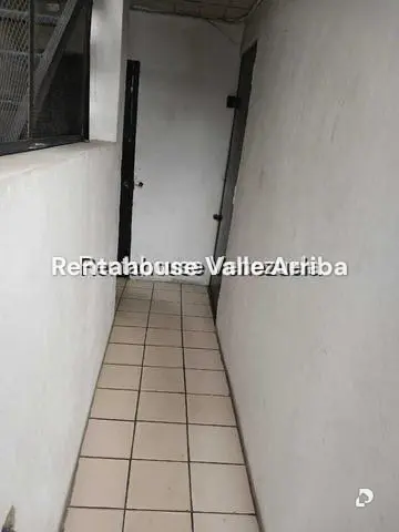 Local comercial en Parroquia La Candelaria, Caracas – 14
