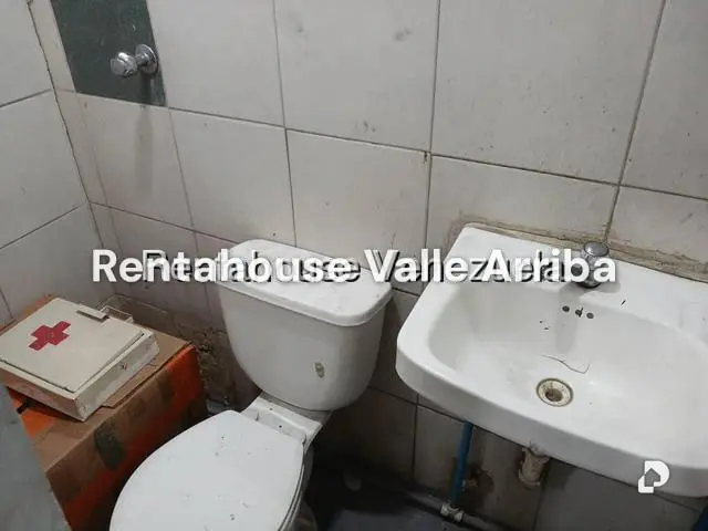 Local comercial en Parroquia La Candelaria, Caracas – 8