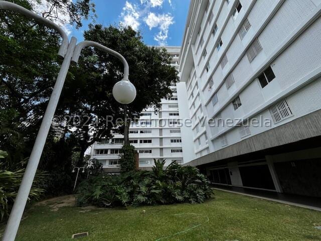 Apartamento en Los Naranjos de las Mercedes, Caracas - 1