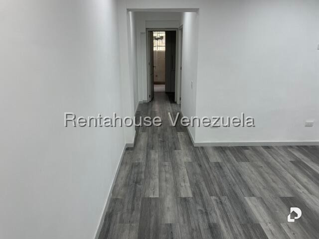 Apartamento en Los Palos Grandes, Caracas – 9