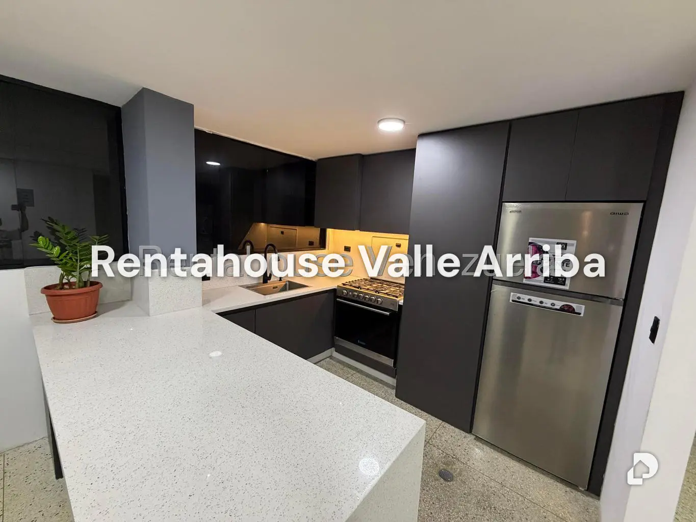 Apartamento en La Florida, Caracas – 24