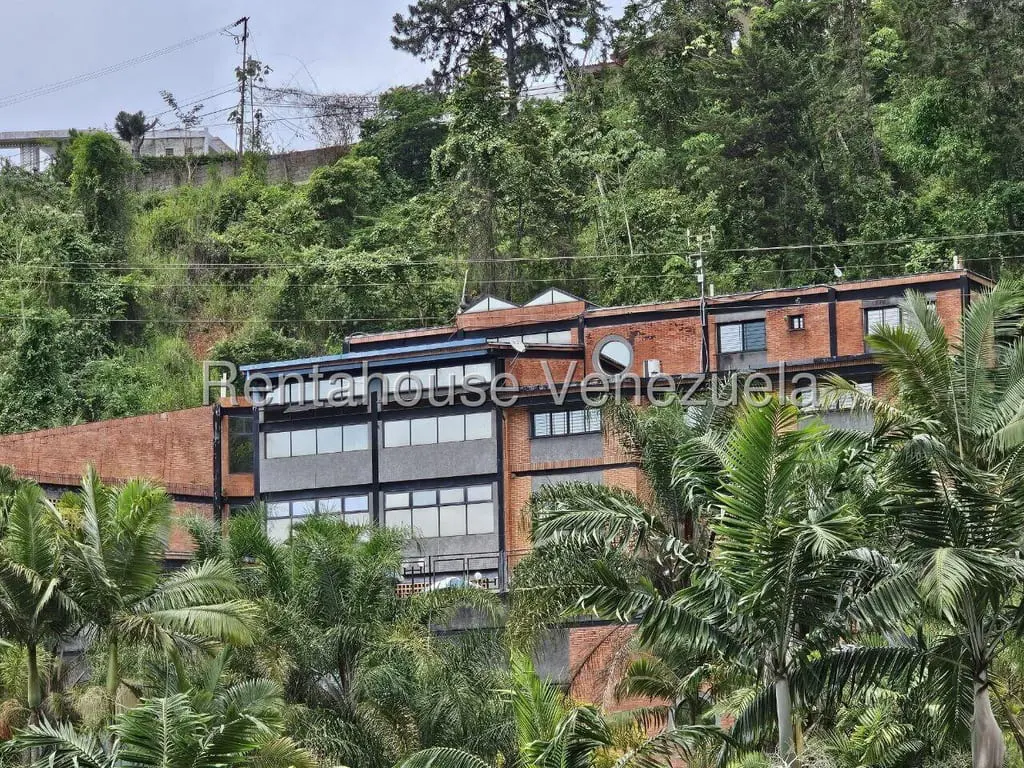 Edificio en Caicaguana, Caracas - 1
