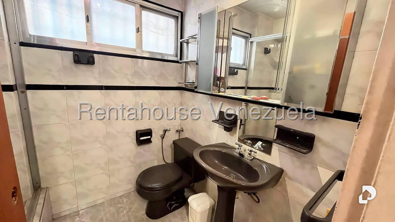 Apartamento en La Urbina, Caracas – 24