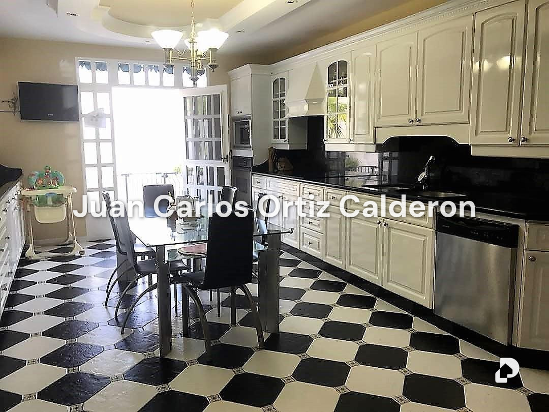 House in Los Naranjos (del Cafetal), Caracas – 9