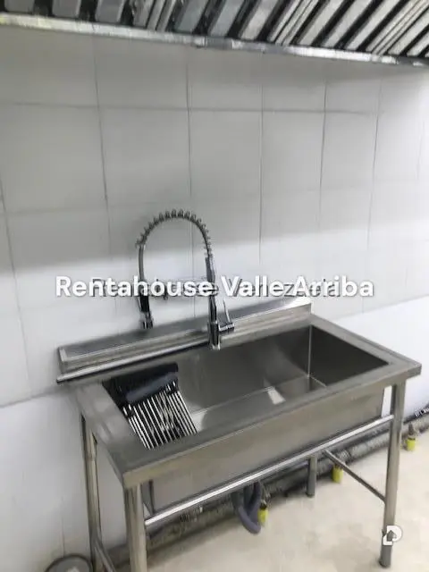 Local comercial en Los Chorros, Caracas – 16