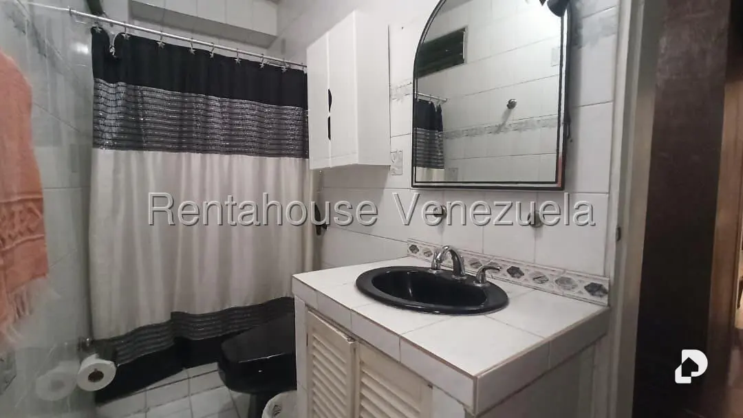 Casa en La Trinidad, Caracas – 21