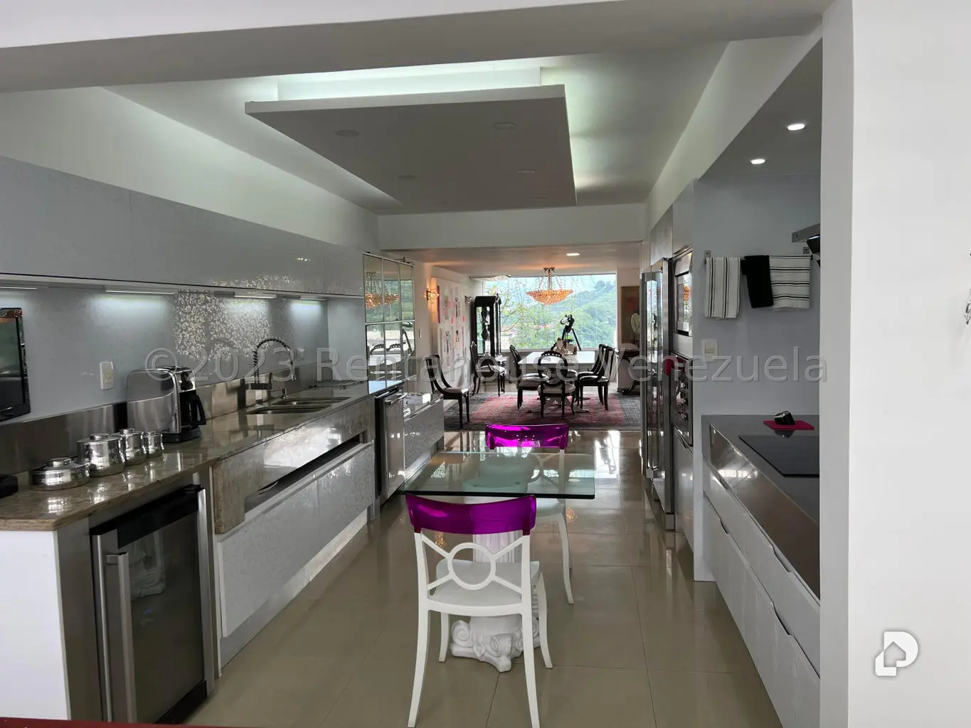 Apartamento en Las Mesetas de Santa Rosa de Lima, Caracas – 14