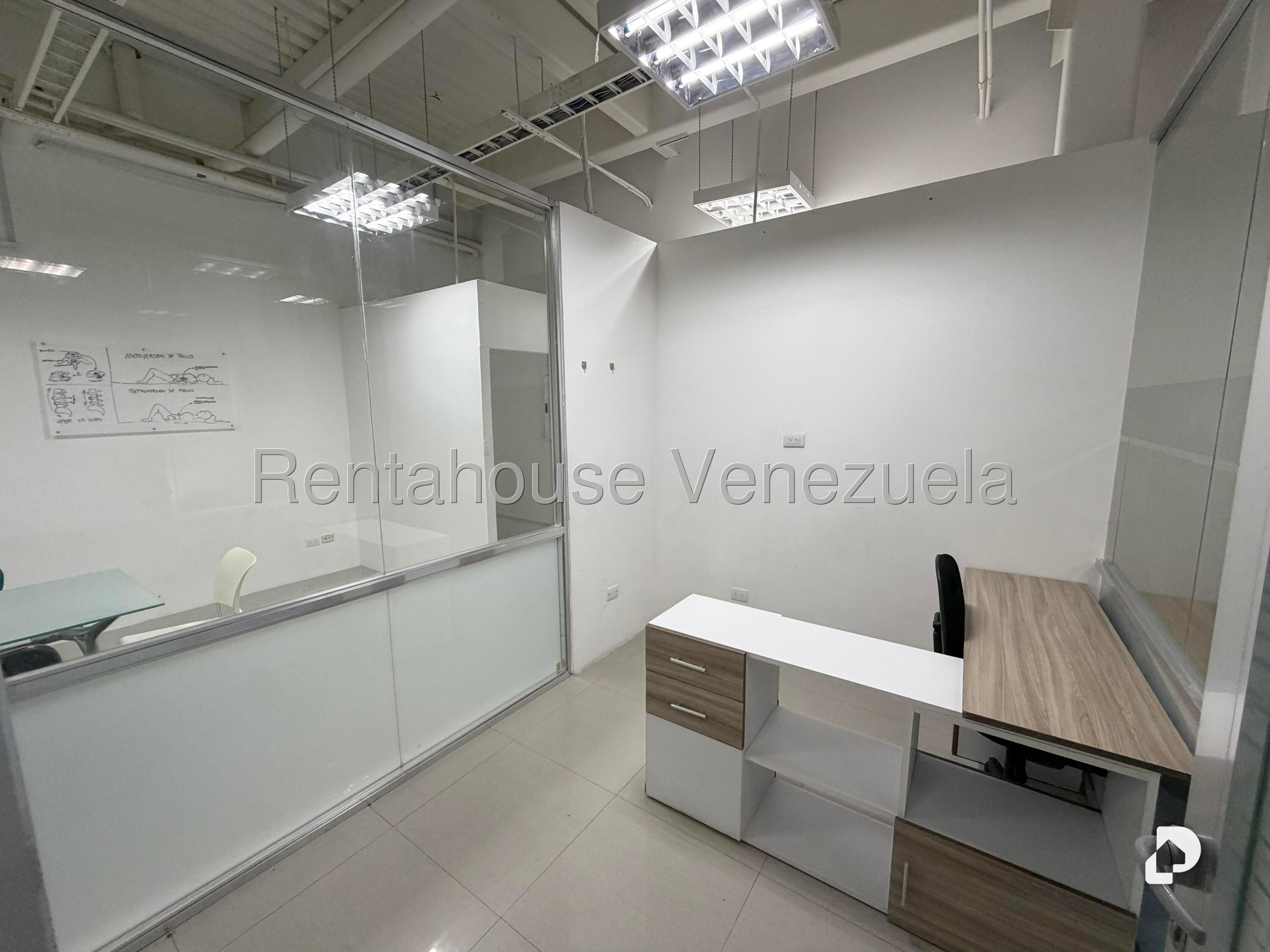 Oficina en Las Mercedes, Caracas – 3