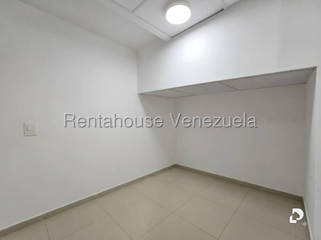 Local comercial en Las Mercedes, Caracas