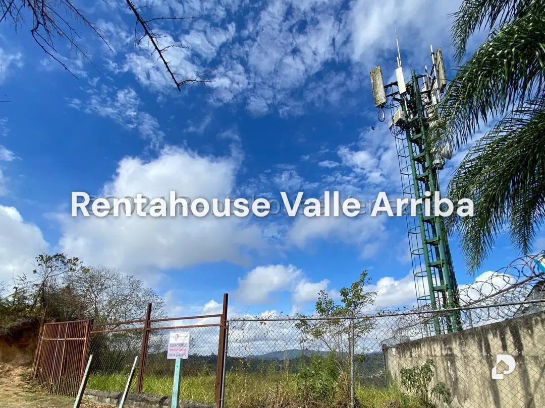 Terreno en Los Robles, Caracas – 4