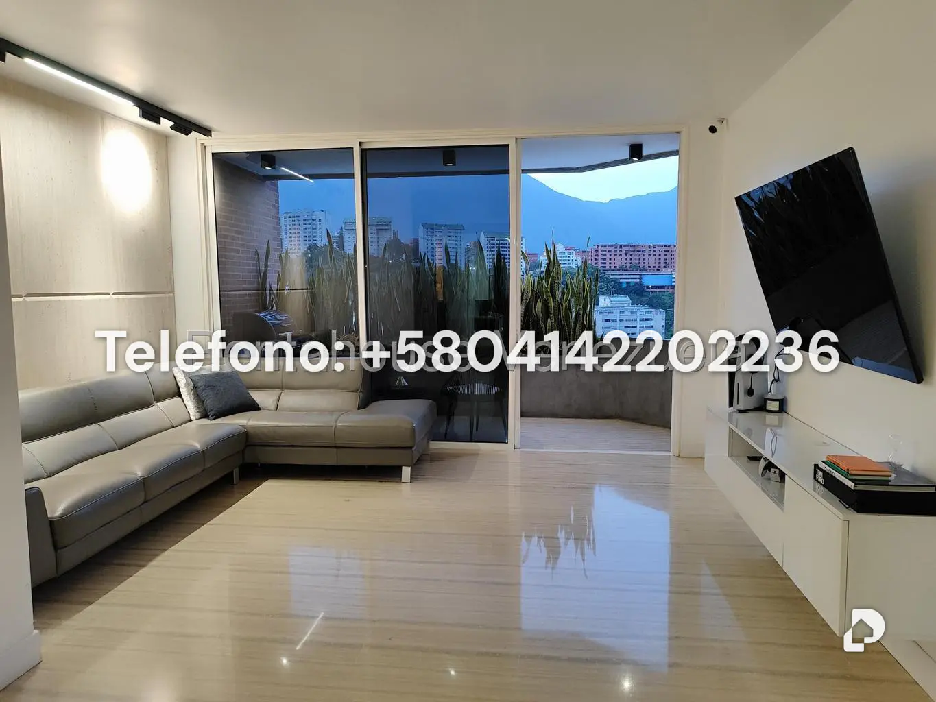 Apartamento en Lomas de La Alameda, Caracas – 13