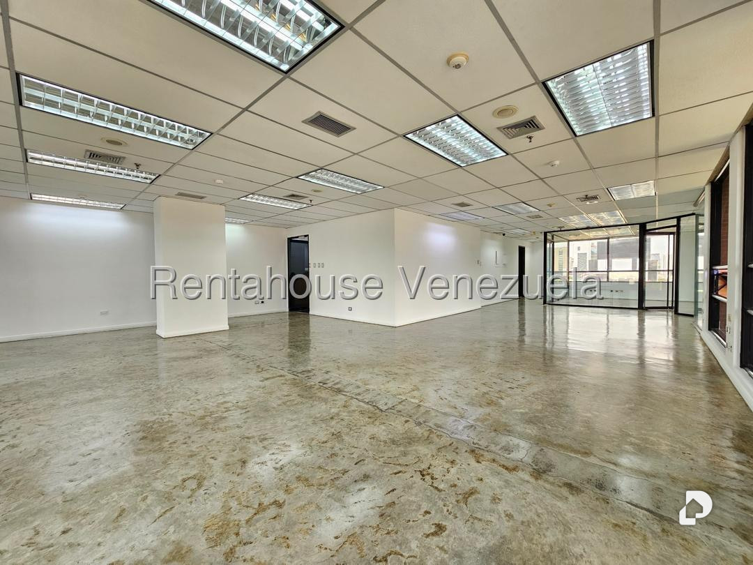 Oficina en Las Mercedes, Caracas – 10