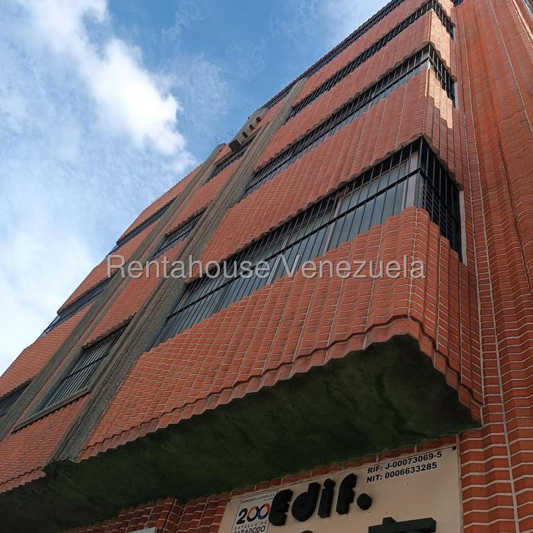 Edificio en Parroquia La Candelaria, Caracas - 1