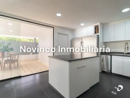 Apartment in Country Club, Caracas – 5