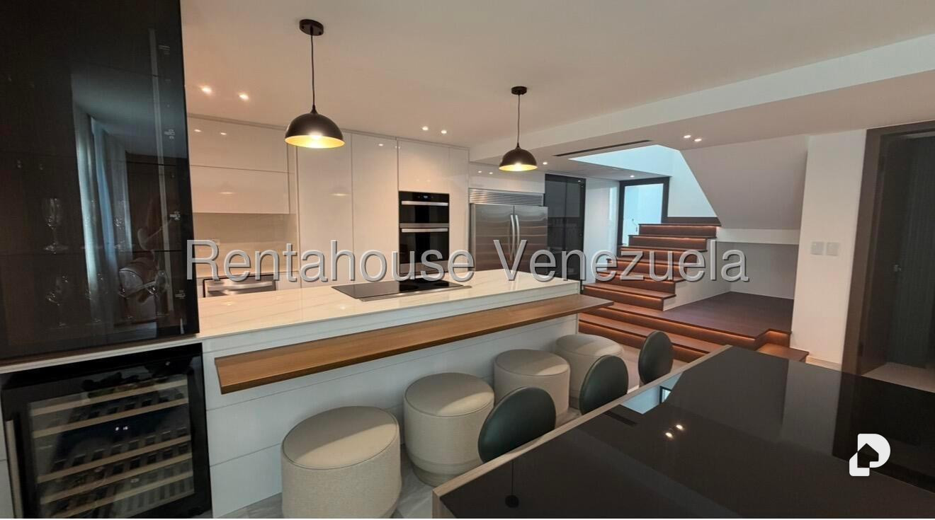 Apartamento en Los Naranjos de las Mercedes, Caracas – 18