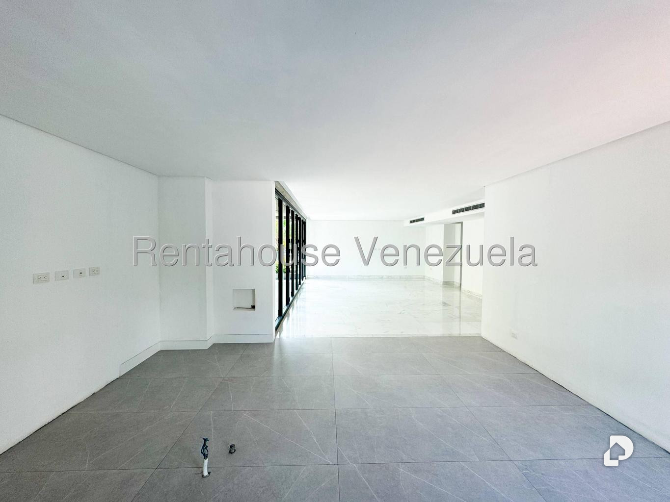Apartamento en Los Naranjos de las Mercedes, Caracas – 19