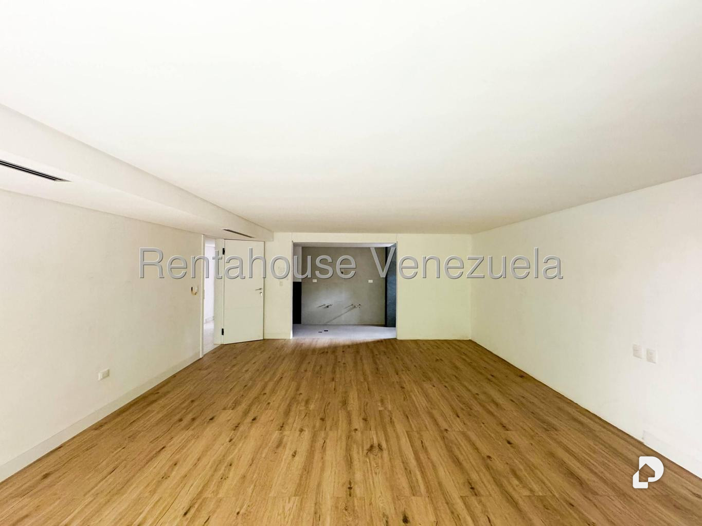 Apartamento en Los Naranjos de las Mercedes, Caracas – 26