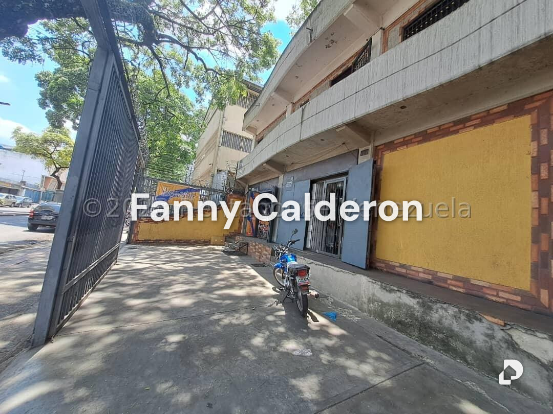 Edificio en Prado de María, Caracas – 2