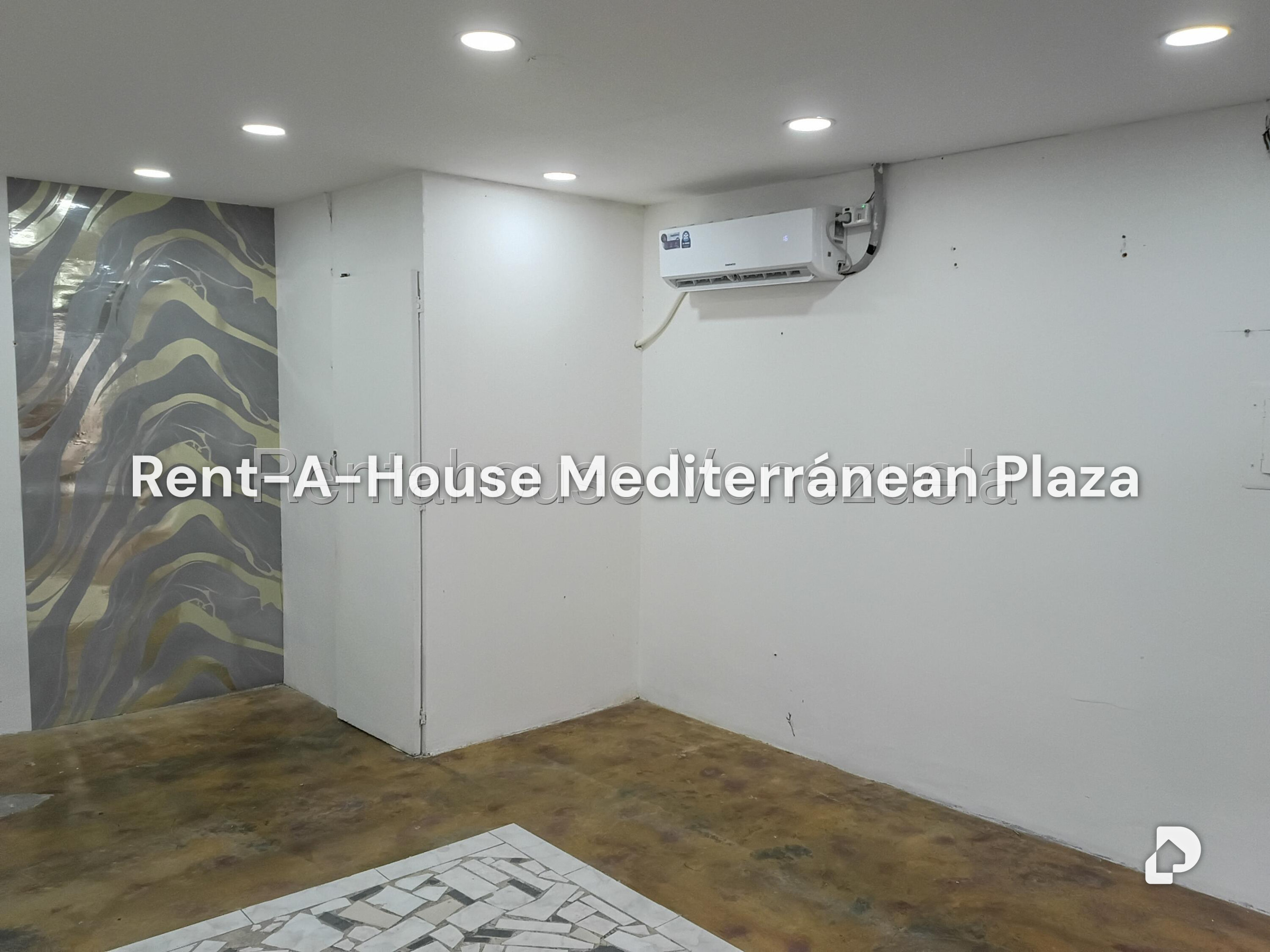 Local comercial en Los Jarales, San Diego – 2