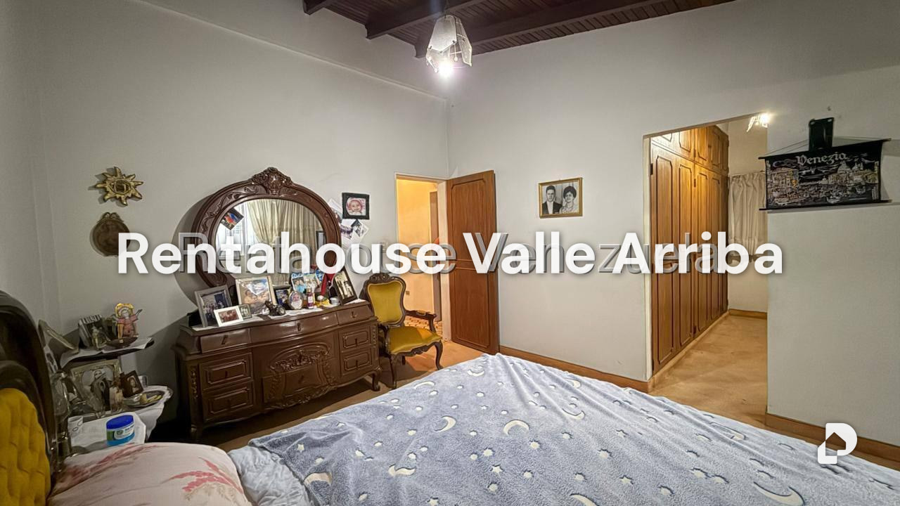 Casa en Alto Prado, Caracas – 24