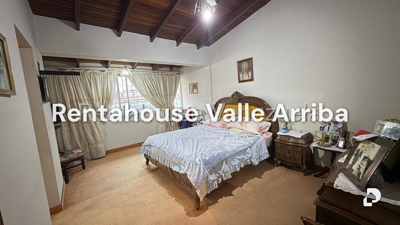 Casa en Alto Prado, Caracas – 21